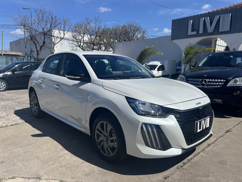 Peugeot 208 Allure MT